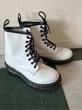 Dr. Martens White Shearling-Lined Boot Interior with Brown Insole